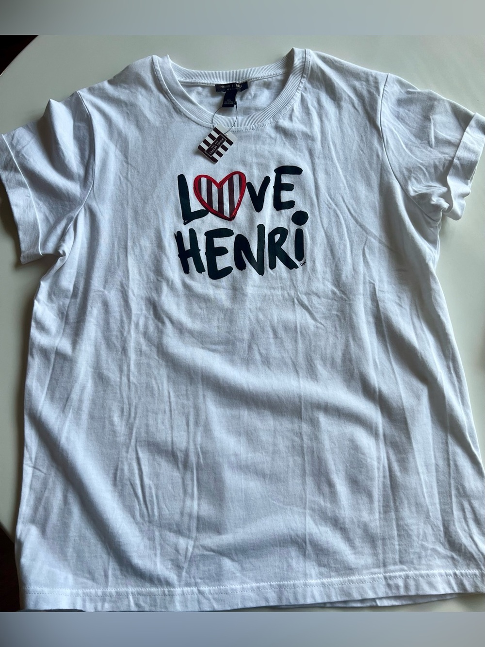 henri bendel White Graphic Tee with Red Heart M/L